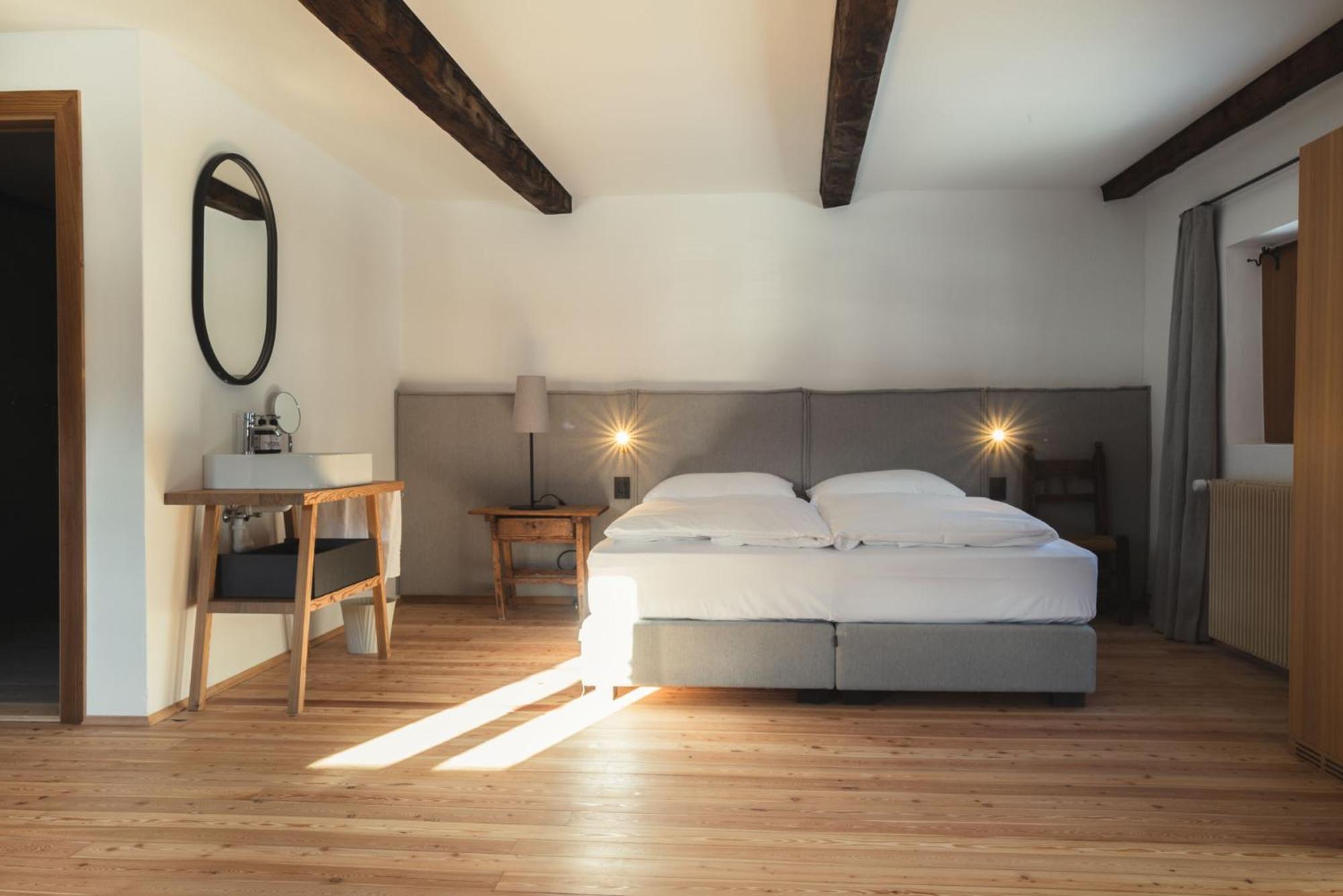 Ansitz Heufler Hotel Rasun di Sopra Luaran gambar