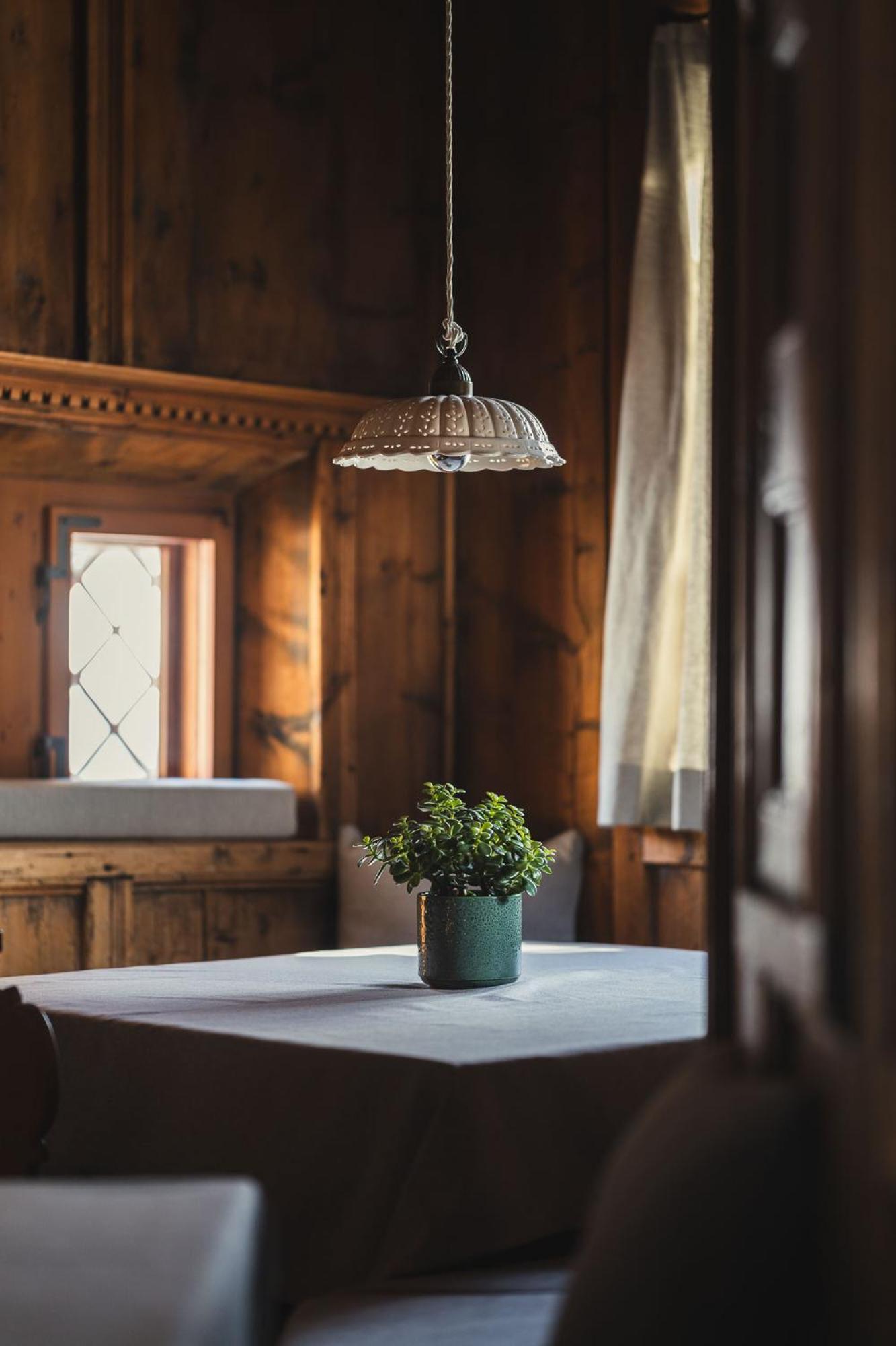 Ansitz Heufler Hotel Rasun di Sopra Luaran gambar
